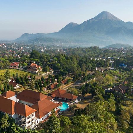 Royal Hotel And Villas Травас Екстер'єр фото